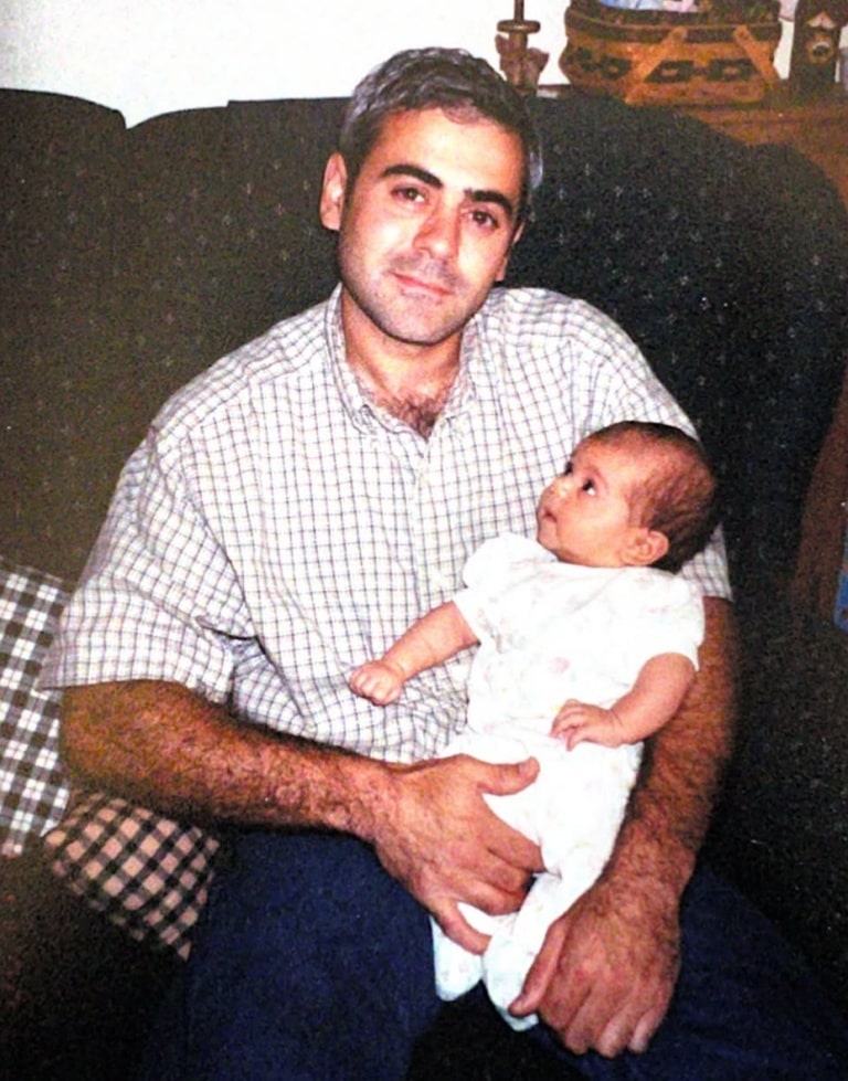 baby stephen papas in dads embrace