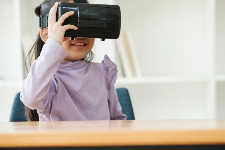 How AR Enhances Interactive Learning for Students